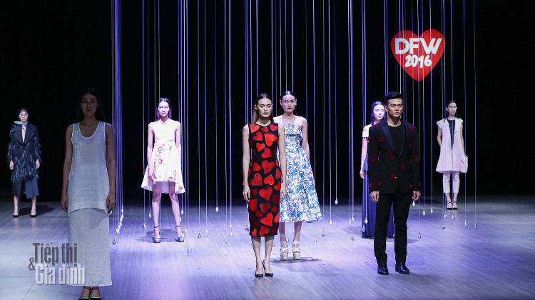 vietnam designer fashion week hinh anh