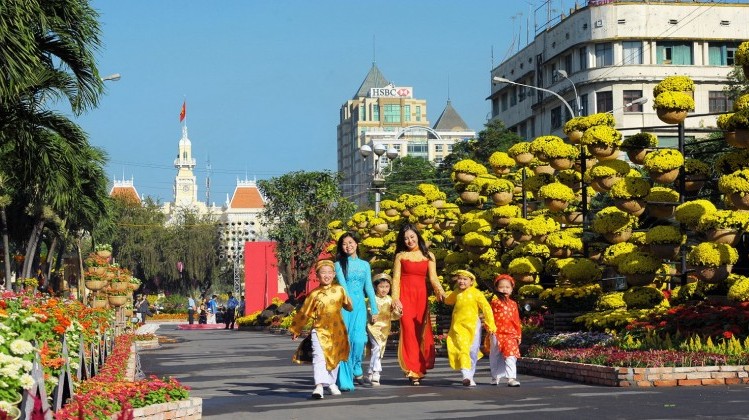 Duong hoa Nguyen Hue Anh 1