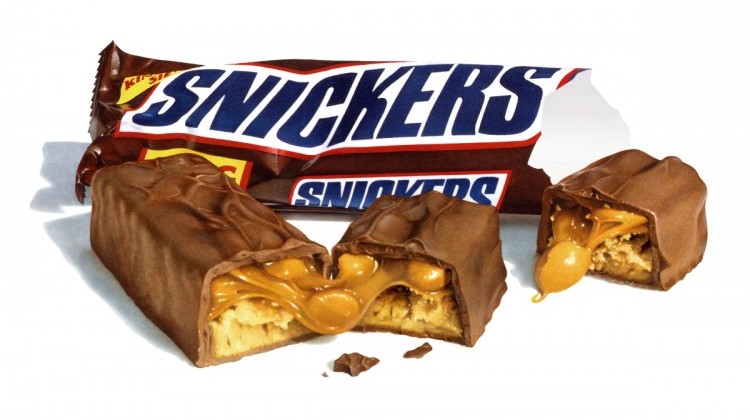 thu-hoi-keo-Snickers-hinh-anh