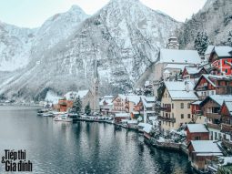 làng hallstatt cầu xin khách du lịch đừng tới